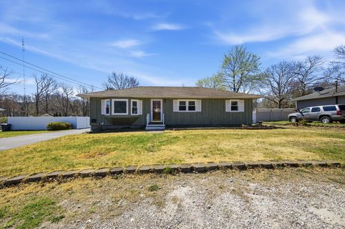 310 Jamaica Ave, Medford, NY, 11763-3252 | Card Image