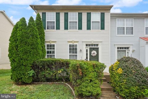 15670 Mendoza Ln, WOODBRIDGE, VA, 22191-6230 | Card Image