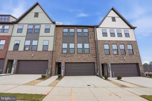 1352 Crested Wood Dr, LAUREL, MD, 20724-0090 | Card Image