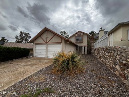 3232 Ridge View Ln, El Paso, TX, 79904-3919 | Card Image