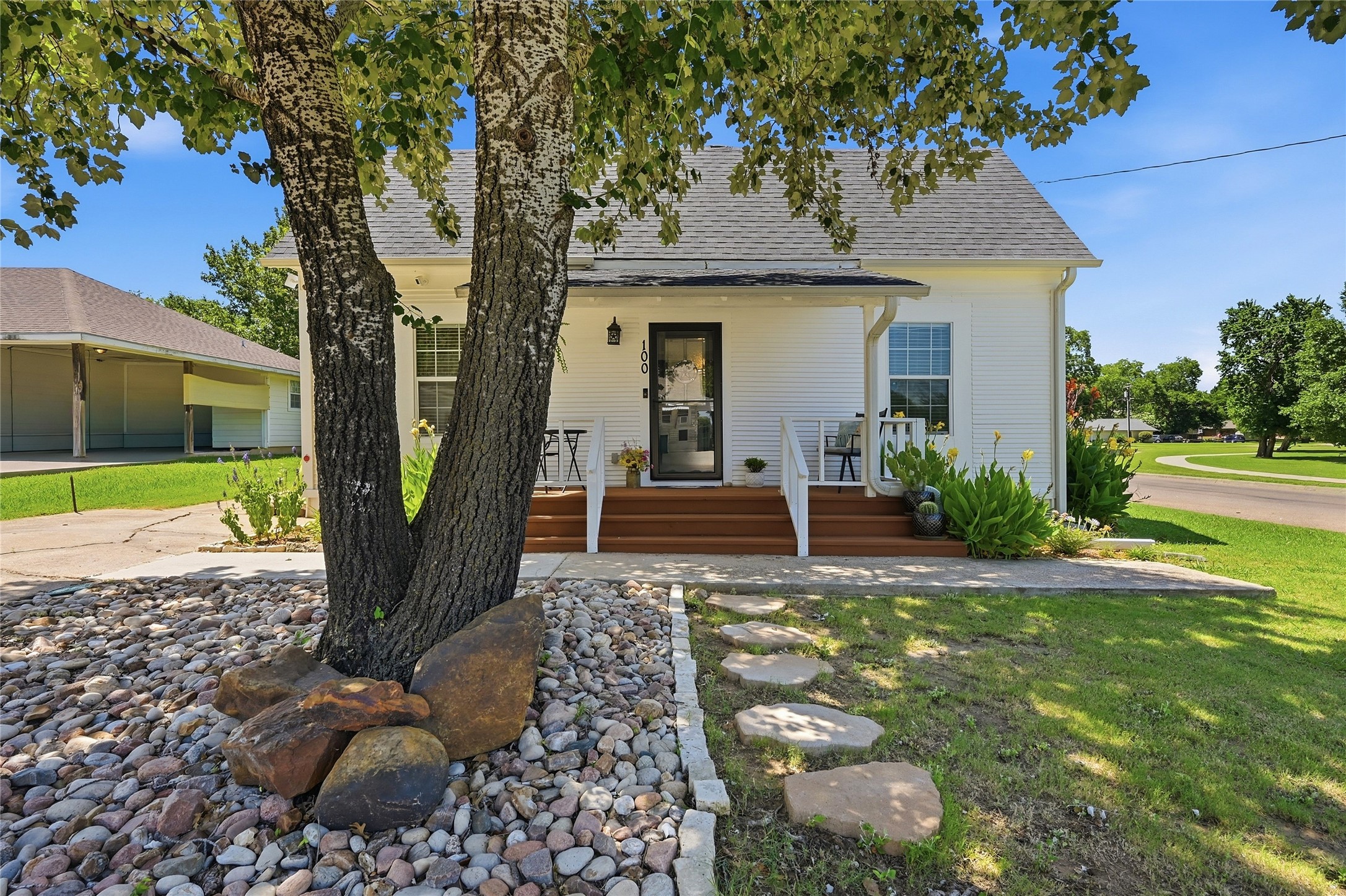 Residential in Whitesboro 4