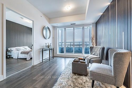 709-2481 Taunton Rd, Oakville, ON, L6H3R7 | Card Image