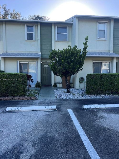 775 Crystal Lake Dr, Deerfield Beach, FL, 33064-1962 | Card Image