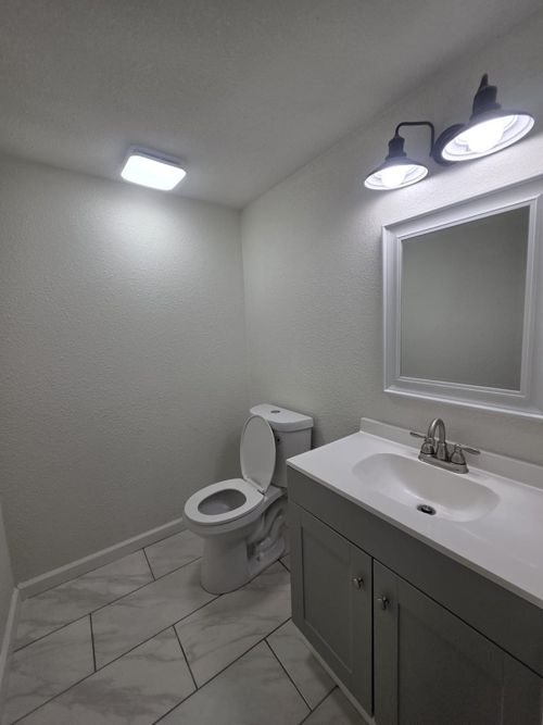 1513 Skyline Dr, River Oaks, TX, 76114-2035 | Card Image