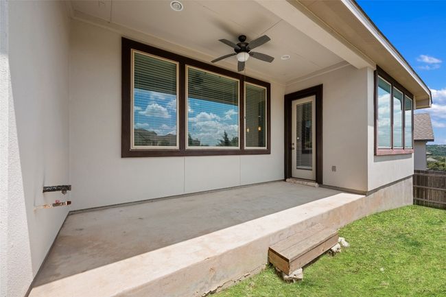 View of patio / terrace featuring ceiling fan | Image 30