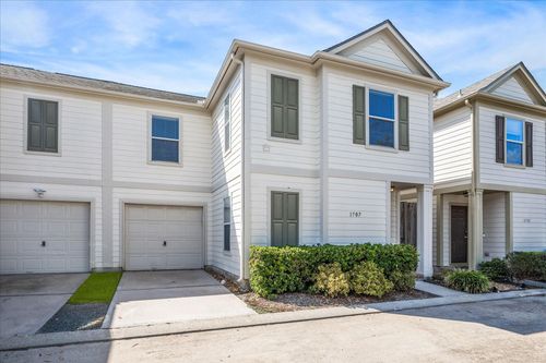 1707 Redwing Cove Dr, Houston, TX, 77009-2469 | Card Image