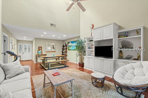 apt-2860-40 Governors Rd, Hilton Head Island, SC, 29928-7158 | Card Image