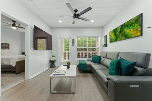 1214-1250 Parkwood Cir Se, Atlanta, GA, 30339-2146 | Card Image