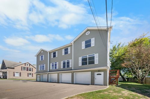 130 Brentwood Ave, Fairfield, CT, 06825-5454 | Card Image