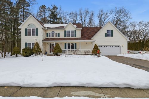19 Logan Pl, Feeding Hills, MA, 01030-2566 | Card Image