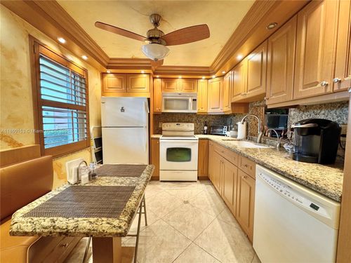 106-200 Se 5th Ave, Dania Beach, FL, 33004 | Card Image