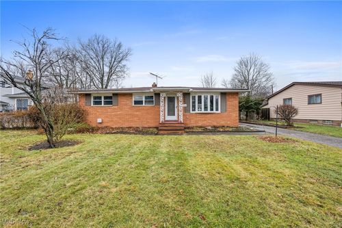 6544 Nancy Drive, North Olmsted, OH, 44070 | Card Image