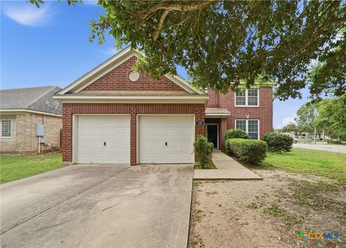 118 Invierno St, Kyle, TX, 78640-5498 | Card Image