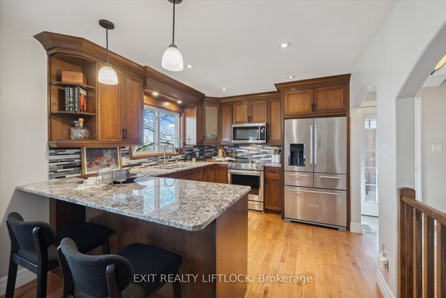 577 Spillsbury Dr, House other with 3 bedrooms, 2 bathrooms and 6 parking in Peterborough ON | Image 12