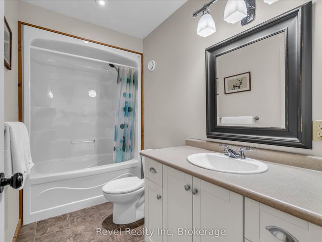 1132 Stephenson 2 Rd W, House other with 4 bedrooms, 2 bathrooms and 8 parking in Utterson ON | Image 10
