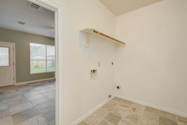 2917 Veva Dr, House other with 4 bedrooms, 3 bathrooms and 2 parking in Pearland TX | Image 23