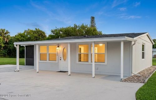 1480 6th Ave, Vero Beach, FL, 32960-5738 | Card Image