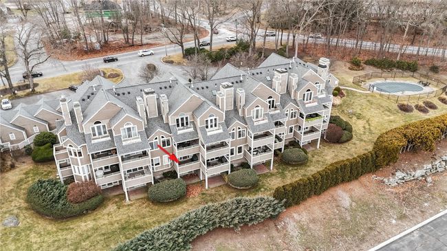 APT-5 - 400 Meshanticut Valley Pkwy, Condo with 2 bedrooms, 3 bathrooms and 2 parking in Cranston RI | Image 44
