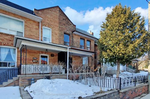 296 Montrose Ave, Toronto, ON, M6G3G8 | Card Image