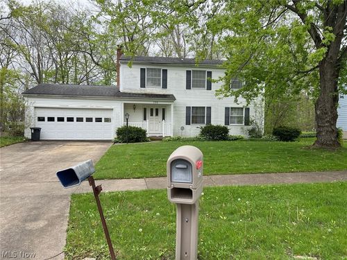 196 Chatham Dr, Aurora, OH, 44202-8807 | Card Image