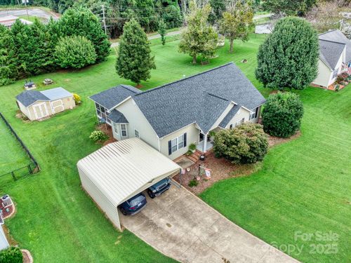 111 Summey Barker Dr, Dallas, NC, 28034-7774 | Card Image