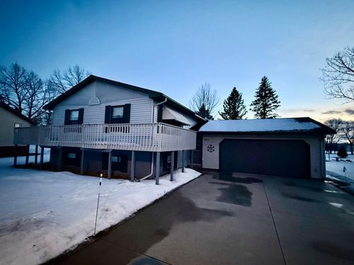 954 Lilac Dr, Sauk Centre, MN, 56378-1643 | Card Image