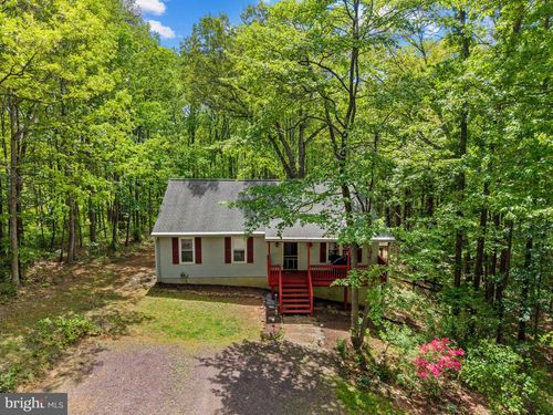 19106 Loggers Rd, Culpeper, VA, 22701-7450 | Card Image