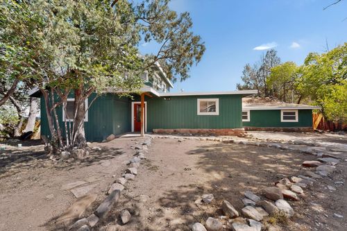 2 Sandia Park Ln, Sandia Park, NM, 87047-9314 | Card Image