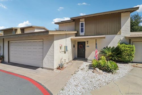 9055 Calle Lucia, Lakeside, CA, 92040-5002 | Card Image