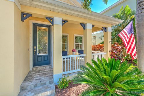 621 Winterside Dr, APOLLO BEACH, FL, 33572-3404 | Card Image