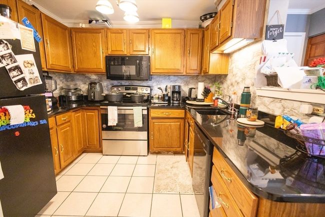 APT-303 - 38 Carter St, Condo with 2 bedrooms, 1 bathrooms and 1 parking in Everett MA | Image 17