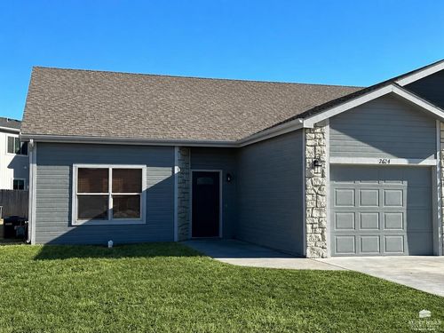 2624 T Dowling Ct, Manhattan, KS, 66502-8449 | Card Image