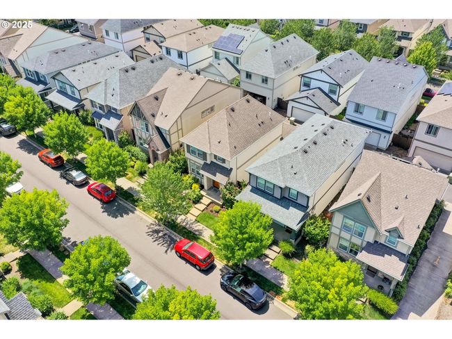 385 Sw Mitchum Ter, House other with 3 bedrooms, 3 bathrooms and 2 parking in Beaverton OR | Image 33