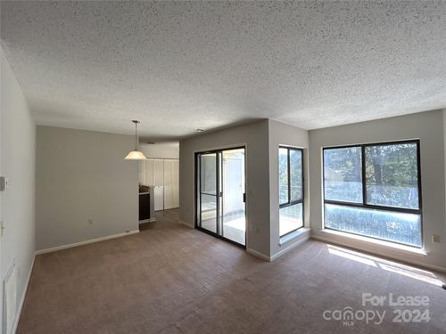 apt-e-4804 Spring Lake Dr, Charlotte, NC, 28212-8352 | Card Image