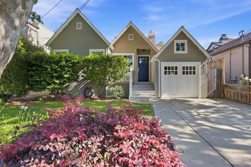 453 26th Ave, San Mateo, CA, 94403-2305 | Card Image