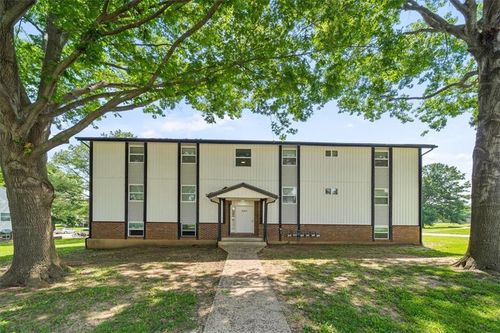 1003 Twin Oaks Ter, Harrisonville, MO, 64701-2984 | Card Image