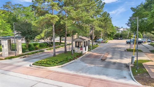 94-12625 Memorial Dr, Houston, TX, 77024-4817 | Card Image