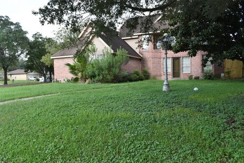 8018 Via Bella Dr, Houston, TX, 77083-5002 | Card Image