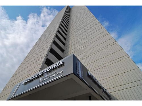 apt-409-1920 S 1st St, Minneapolis, MN, 55454-1096 | Card Image