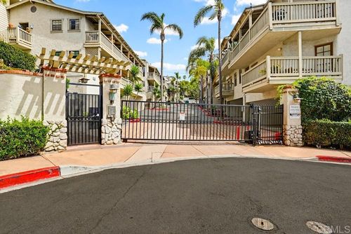 h7-3961 Hortensia St, San Diego, CA, 92110-2948 | Card Image