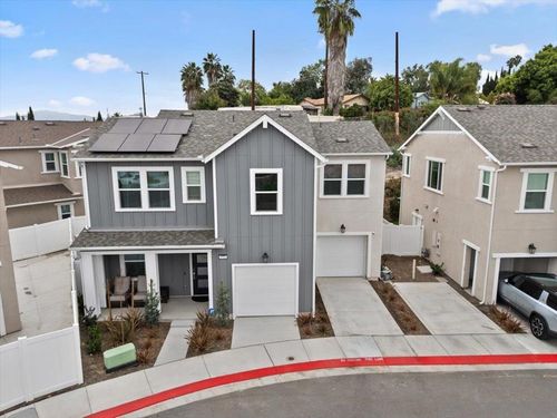 1521 Meriwood Way, Vista, CA, 92083-7206 | Card Image