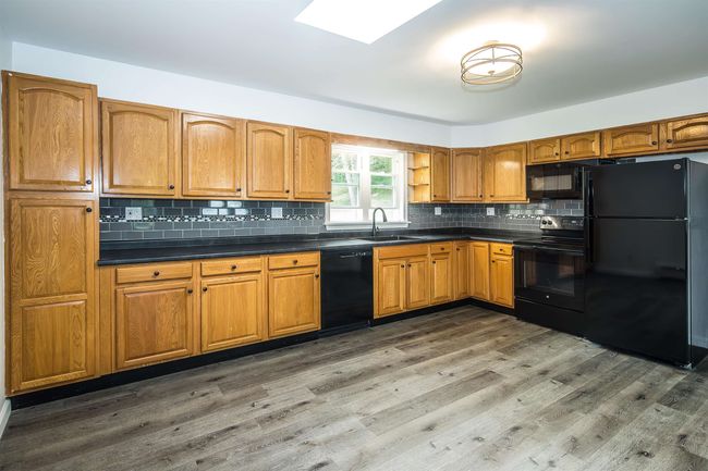 131 South Ln, House other with 3 bedrooms, 2 bathrooms and null parking in West Rutland VT | Image 8