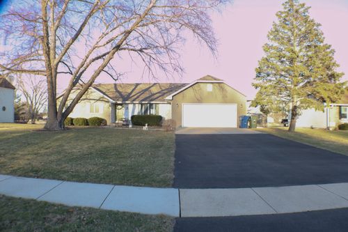 218 San Carlos Rd, Minooka, IL, 60447-9305 | Card Image