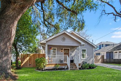 2012 Sheldon St, Houston, TX, 77008-4454 | Card Image