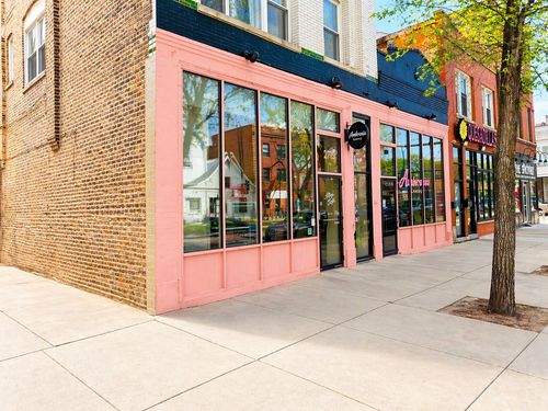 1r-2239 N Western Ave, Chicago, IL, 60647-0528 | Card Image