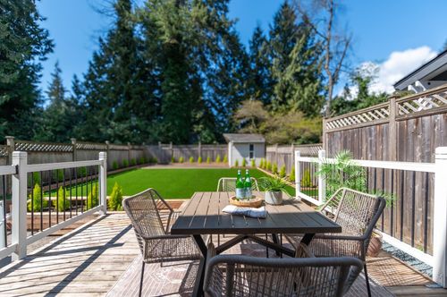 2111 Philip Ave, North Vancouver, BC, V7P2W5 | Card Image