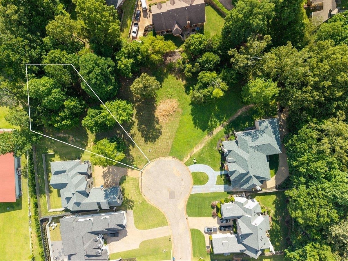 Land in Memphis