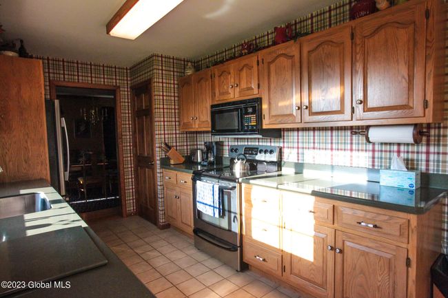 SOLID OAK CABINETS | Image 25