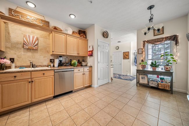 UNIT-1 - 34 Mammoth Rd, Condo with 2 bedrooms, 3 bathrooms and null parking in Hooksett NH | Image 18