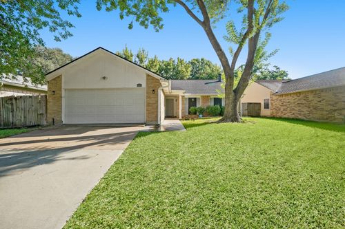 6811 Blue Ridge Dr, Richmond, TX, 77469-5807 | Card Image